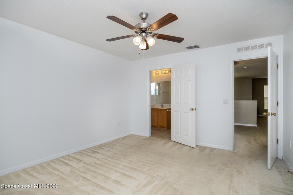 674 Americana Boulevard - Photo 24