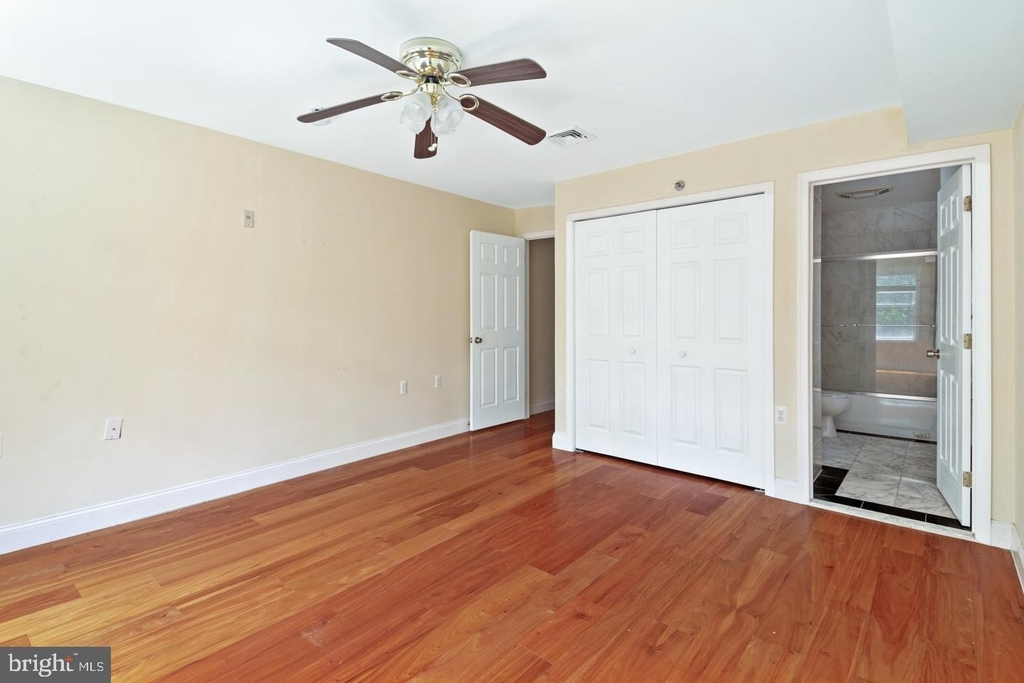 1222 Spruce Street - Photo 4