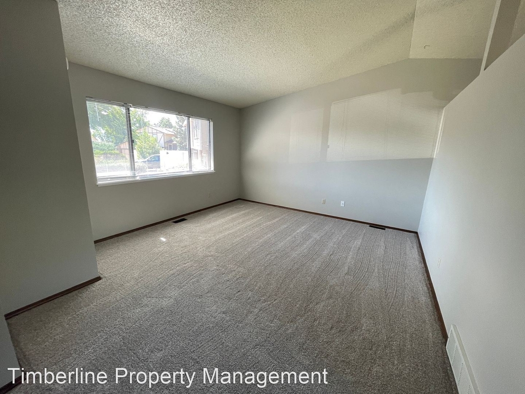 3130 Navigation Drive - Photo 2