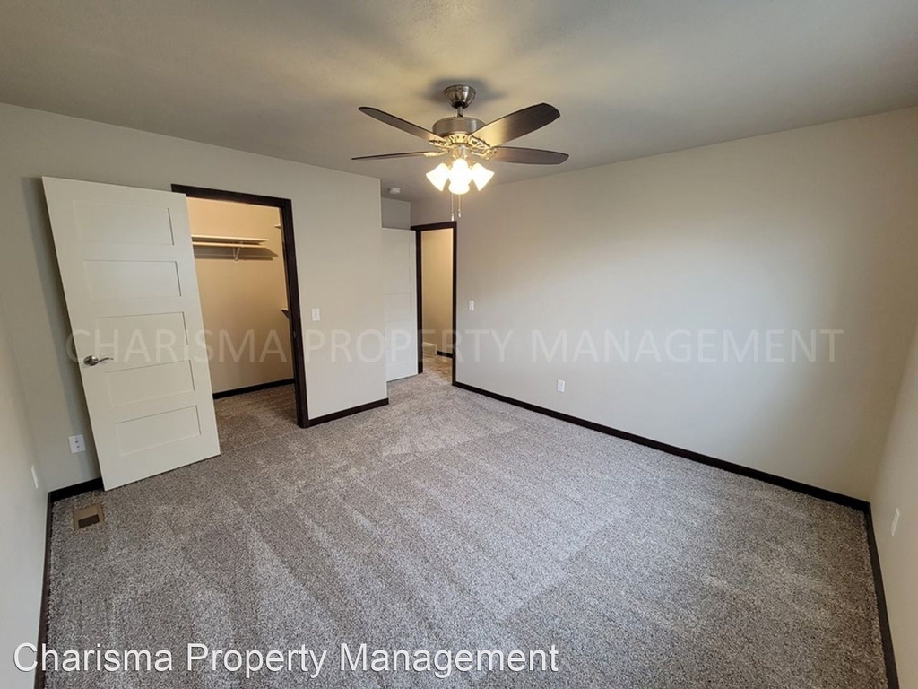 1418 Kayla Place - Photo 15