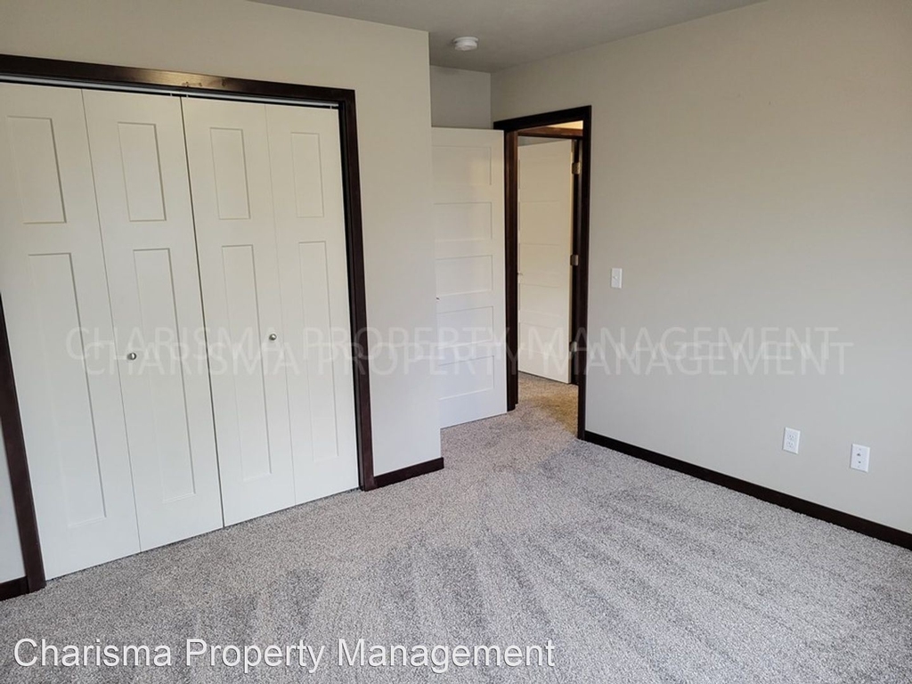 1418 Kayla Place - Photo 18