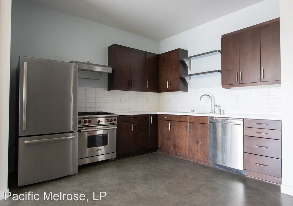 5700 Melrose Avenue - Photo 13