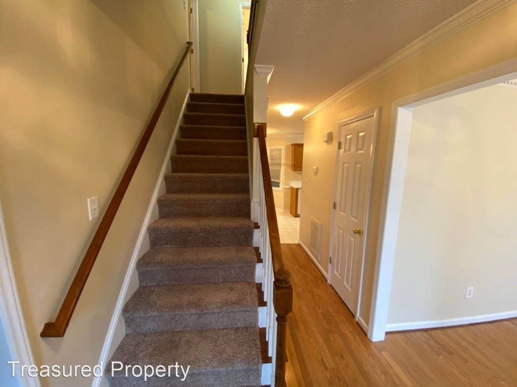 6809 Holly Mill Ct. - Photo 6