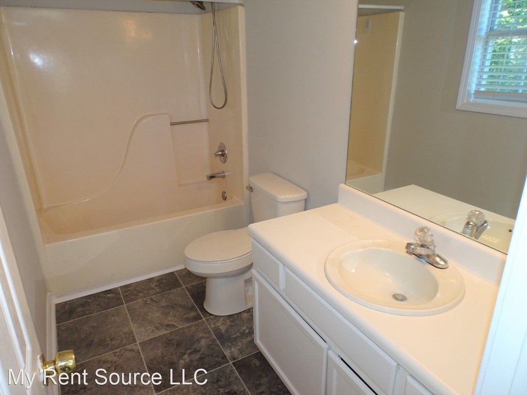 640 Hunters Cove Lane - Photo 21