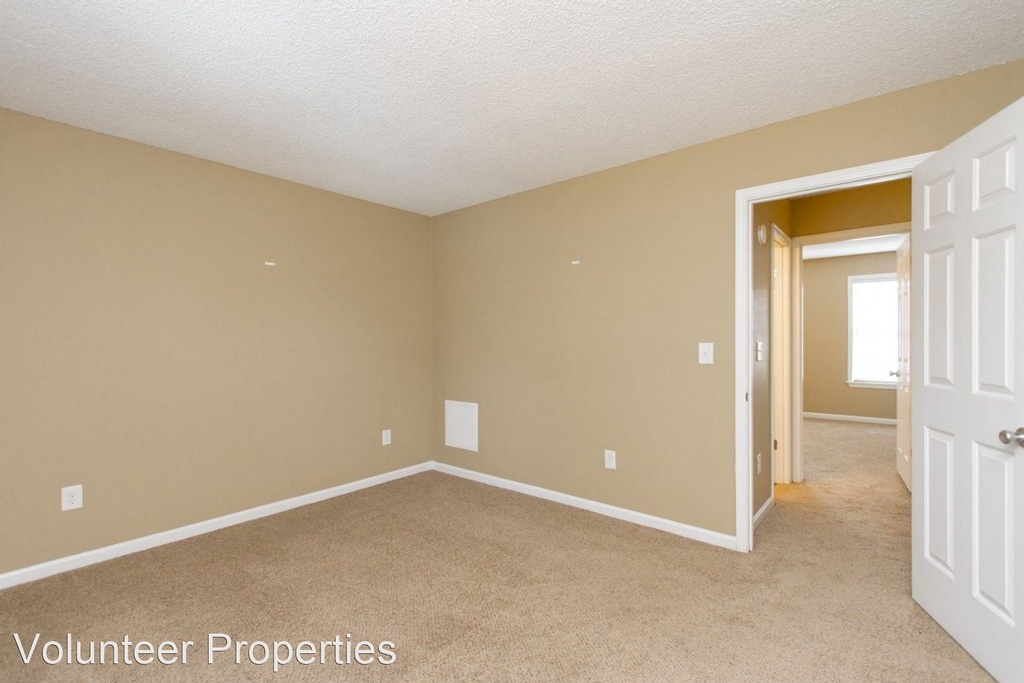 1700 Wedgewood Dr - Photo 6