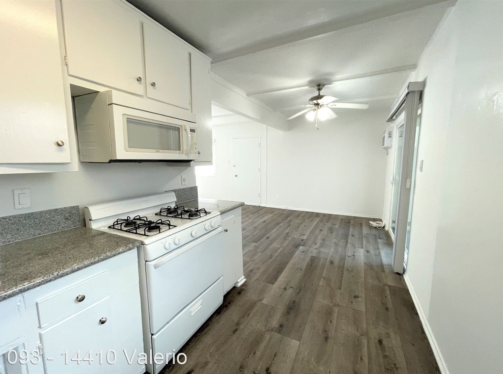 14410 Valerio St. - Photo 7