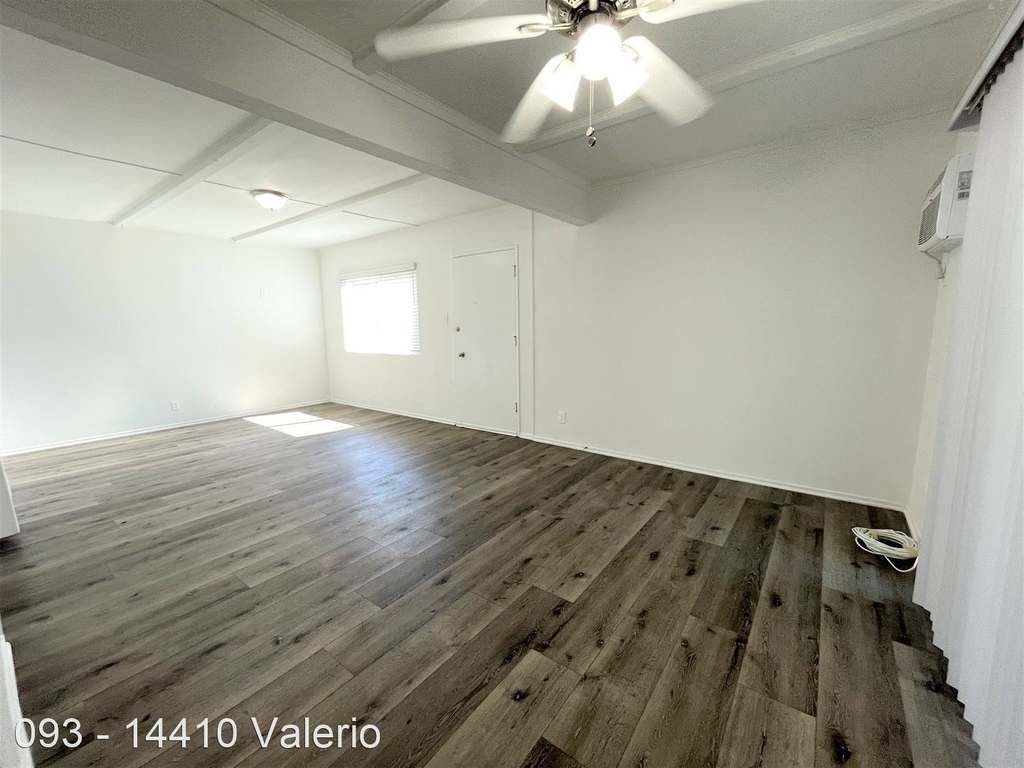 14410 Valerio St. - Photo 9