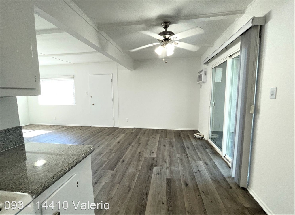 14410 Valerio St. - Photo 8