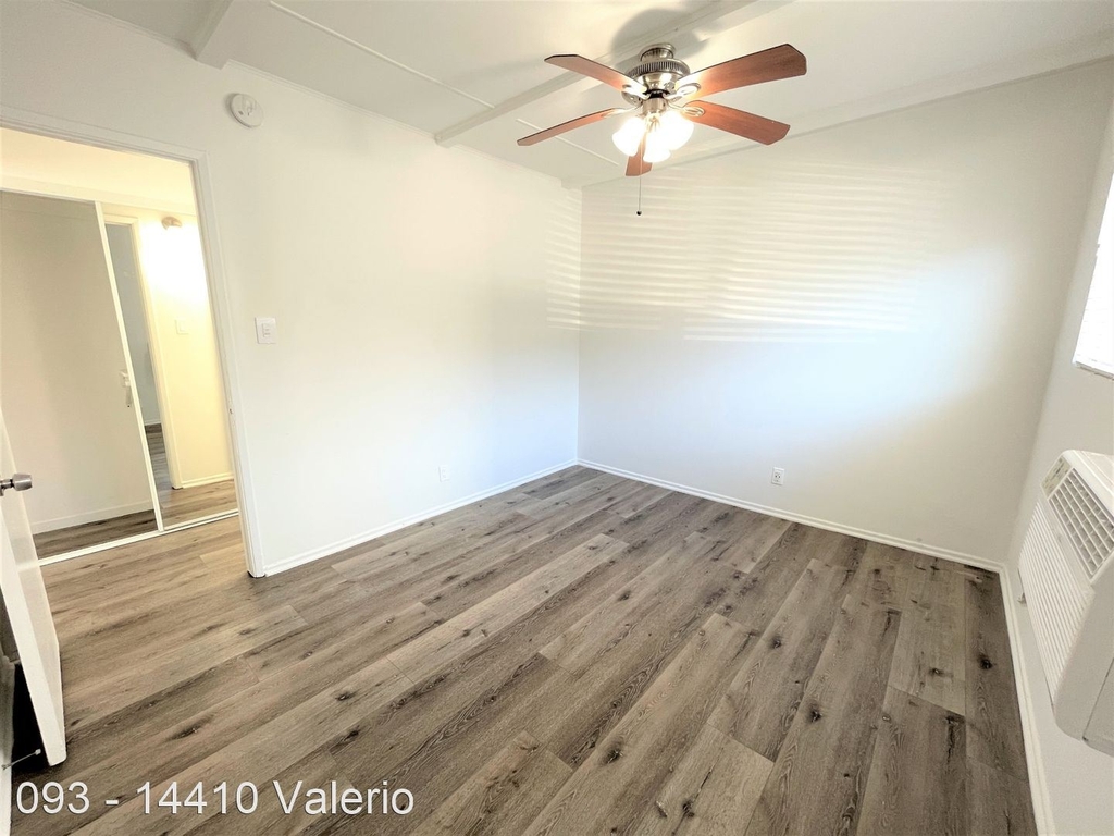 14410 Valerio St. - Photo 15