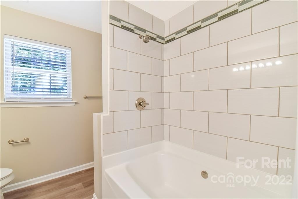 8718 Holly Creek Court - Photo 17
