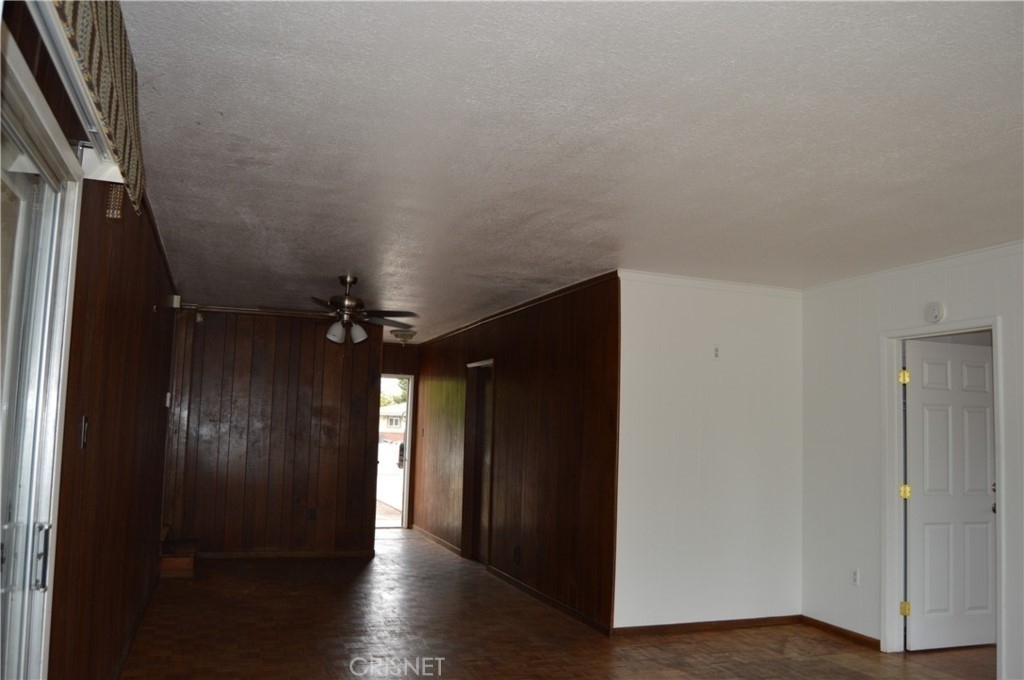 8959 Haskell Avenue - Photo 19