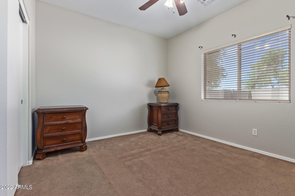 11218 W Minnezona Avenue - Photo 17