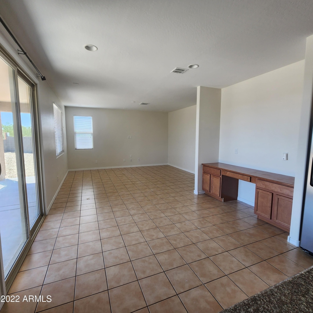 10872 S 175th Drive - Photo 4