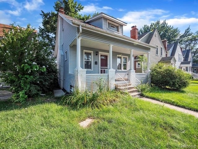 321 E Saratoga Street - Photo 1