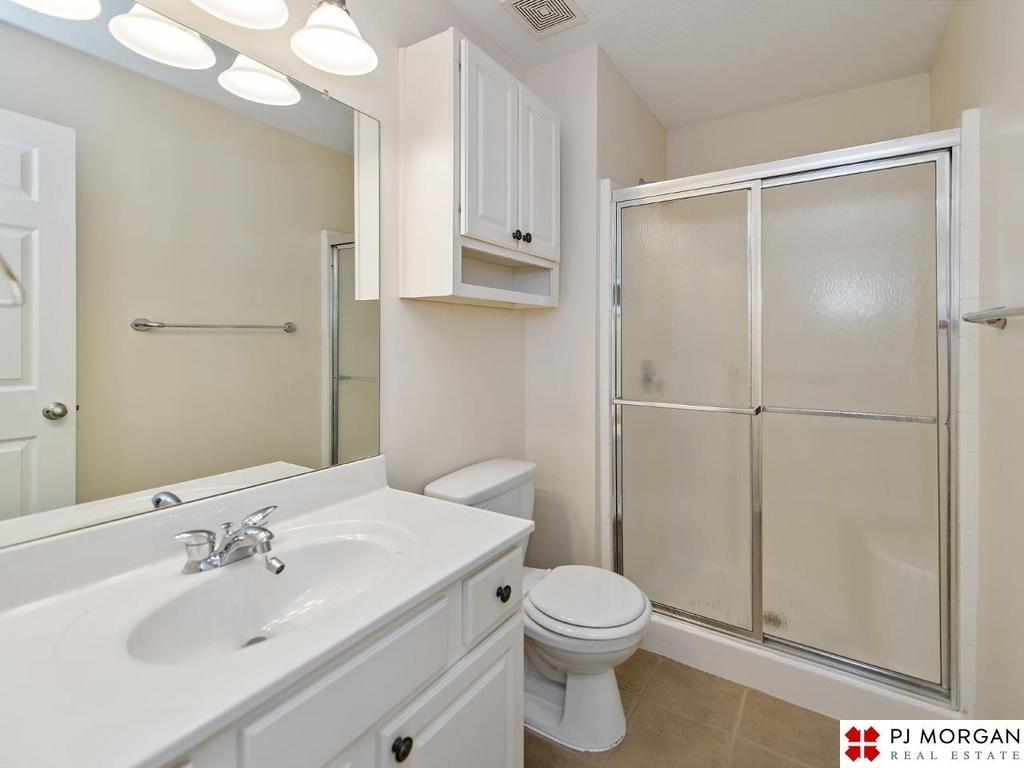 16112 Greenleaf Street - Photo 13