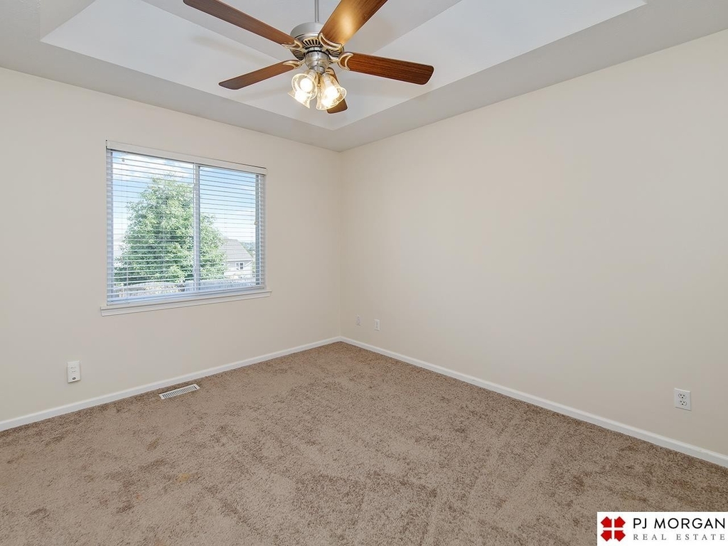 16112 Greenleaf Street - Photo 12