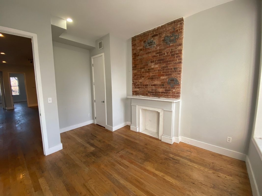 1175 Bedford Avenue - Photo 3