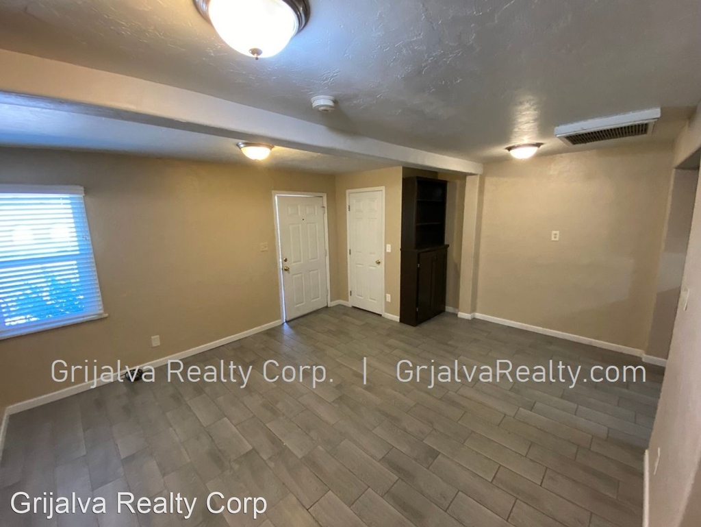 710 N Swan Road - Photo 1