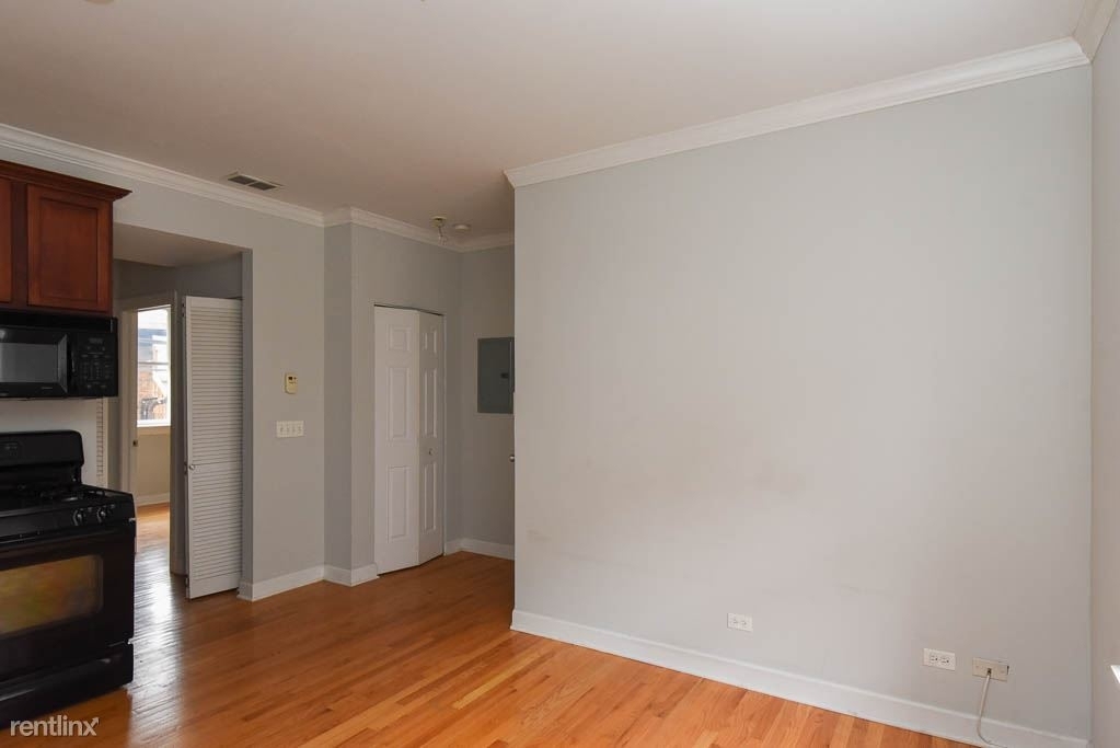 3246 N. Clifton, Unit E4 - Photo 7