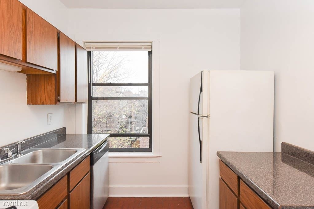 3521 N. Racine, Unit 3n - Photo 2