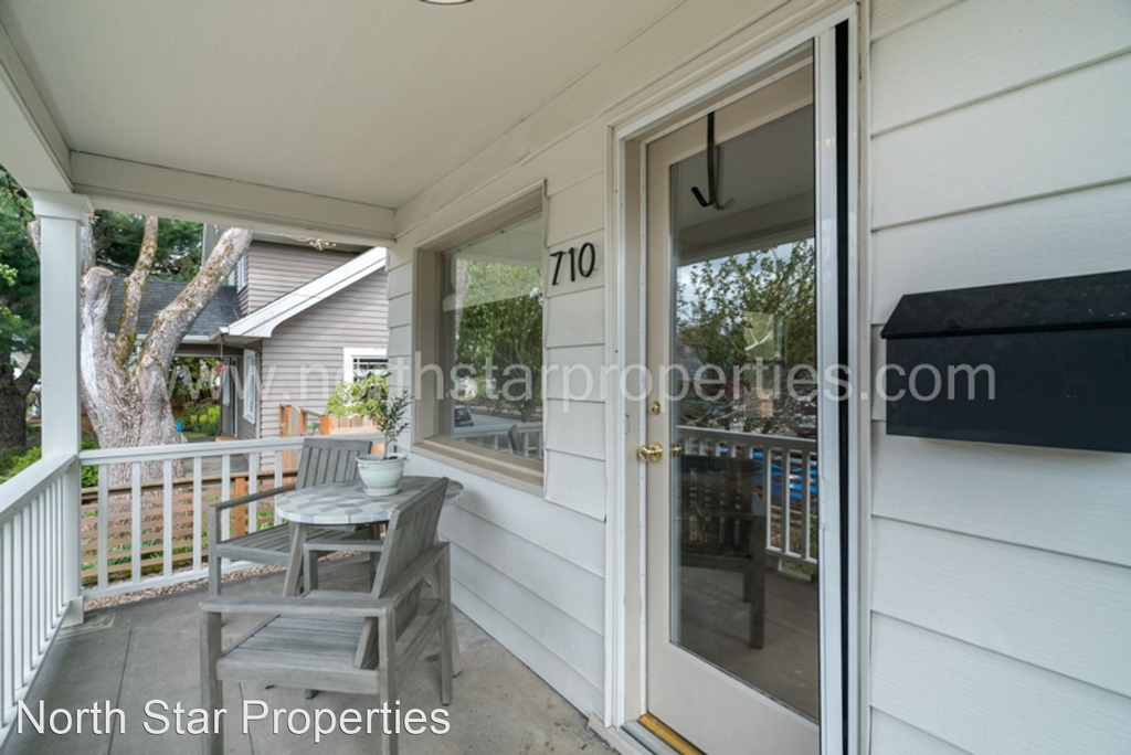 710 Se 61st Ave - Photo 4