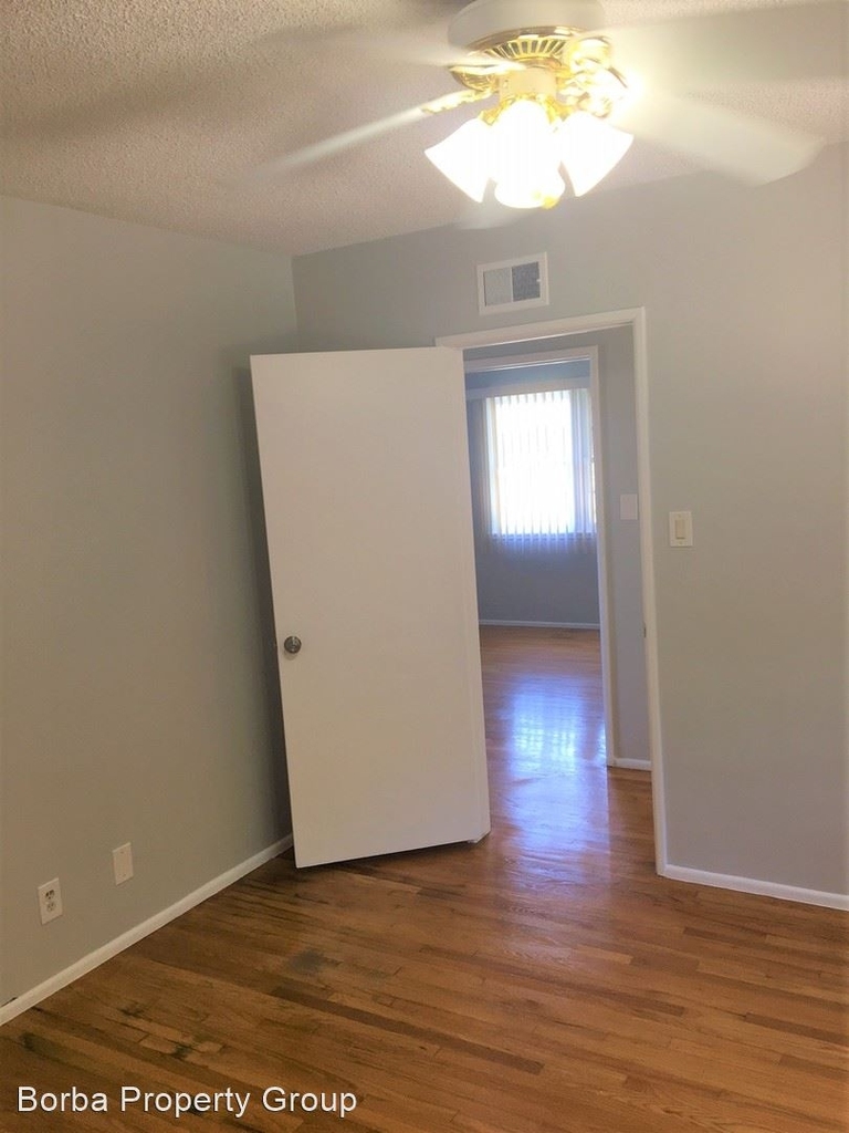 1223 Trotwood - Photo 17