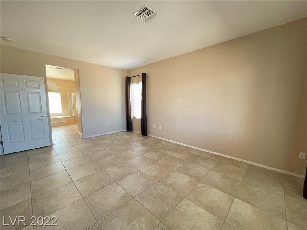 2852 Forest Grove Drive - Photo 18