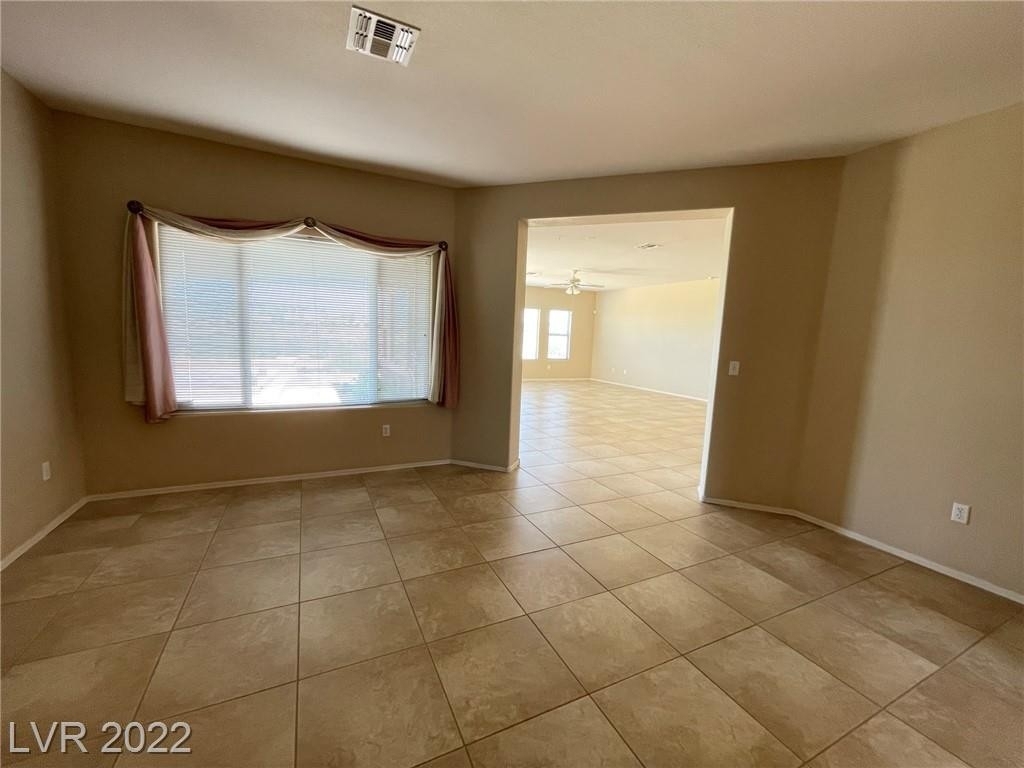 2852 Forest Grove Drive - Photo 4