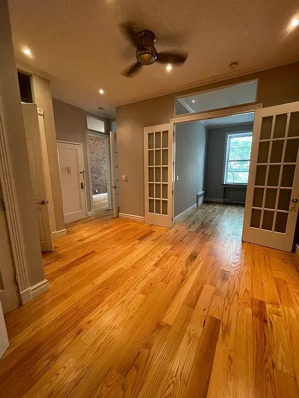 138 East 16th Street - Photo 2