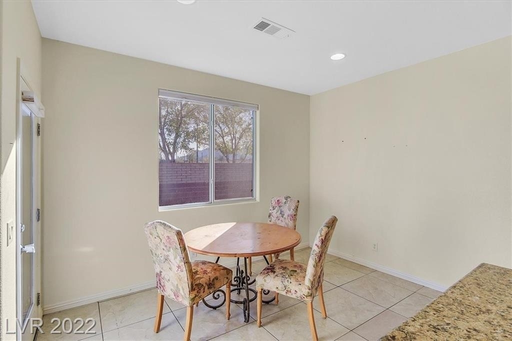 10419 Bush Mountain Avenue - Photo 11