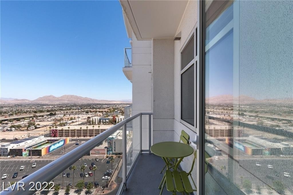 150 North Las Vegas Boulevard - Photo 20