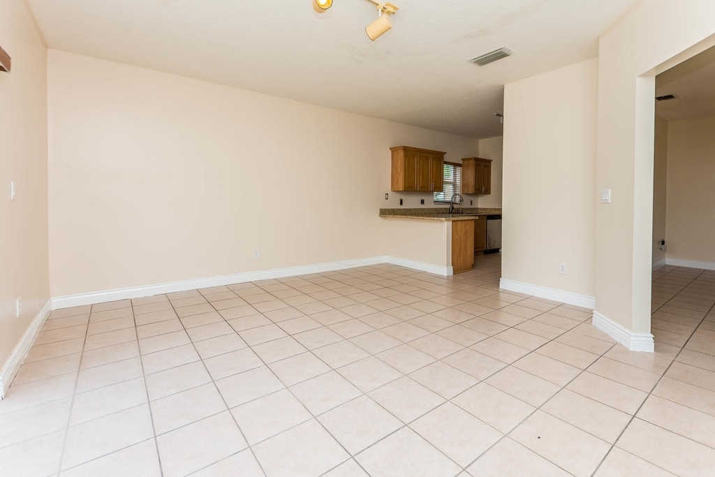 1498 Sw 106 Avenue - Photo 7