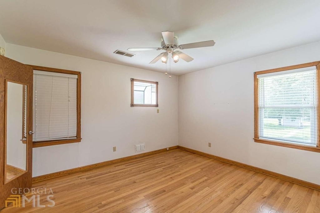 3105 Bethelview Road - Photo 25