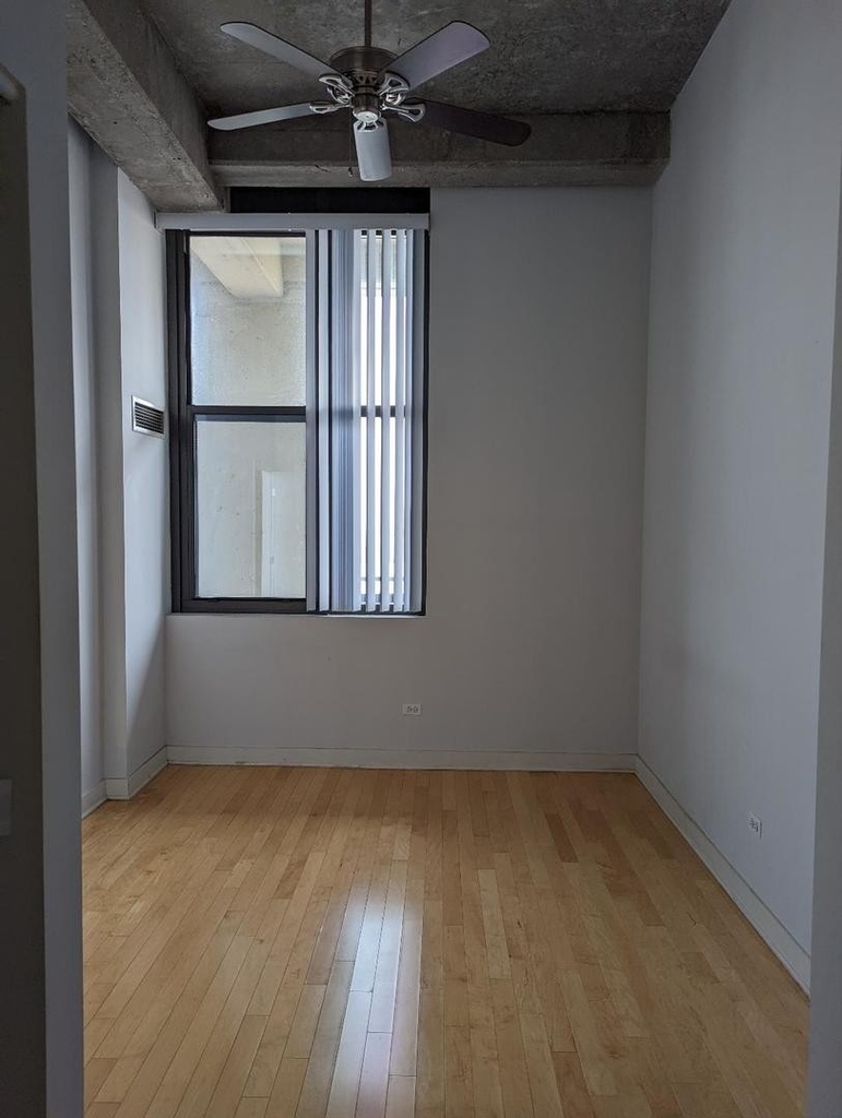 320 E 21st Street - Photo 3