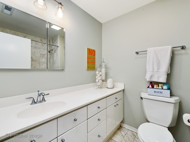 1322 W Webster Avenue - Photo 18