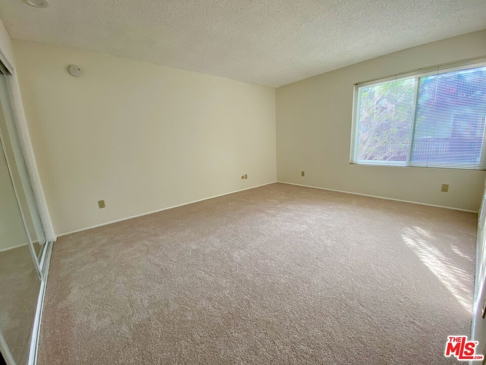 5650 Sumner Way - Photo 23