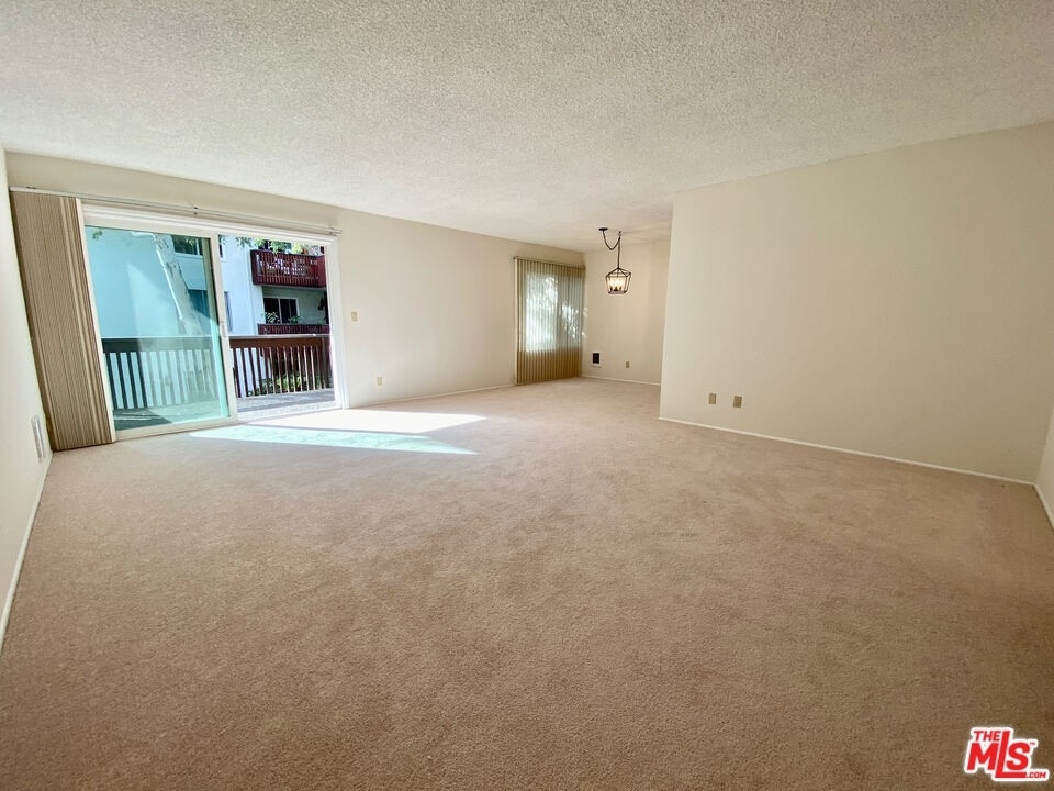 5650 Sumner Way - Photo 5