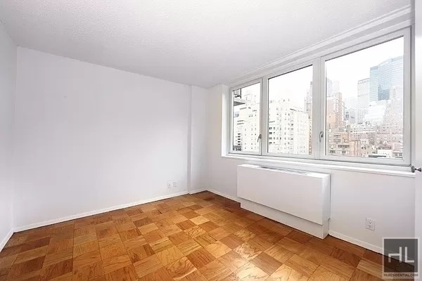 115 East 34 Street - Photo 2