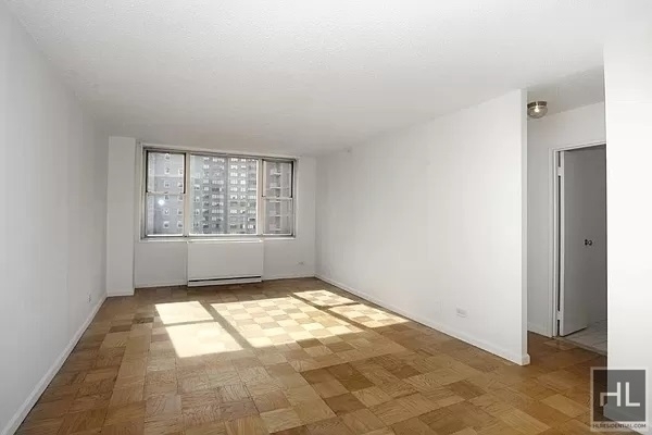 166 East 34 Street - Photo 1