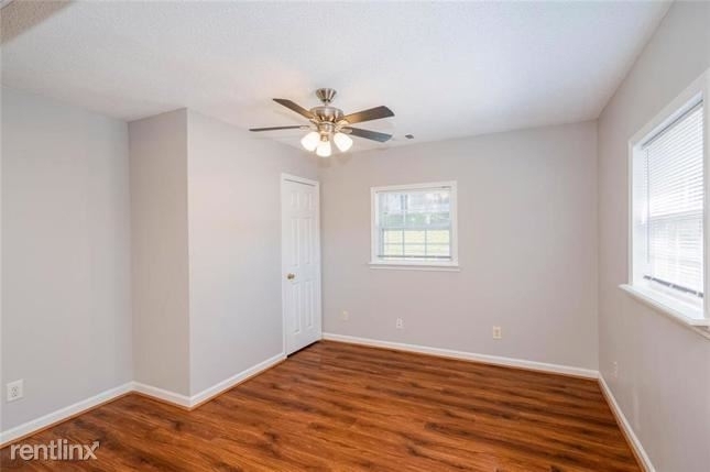 886 R Wells Circle Se - Photo 2