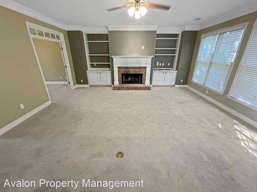 1067 Queensgate Dr. - Photo 10