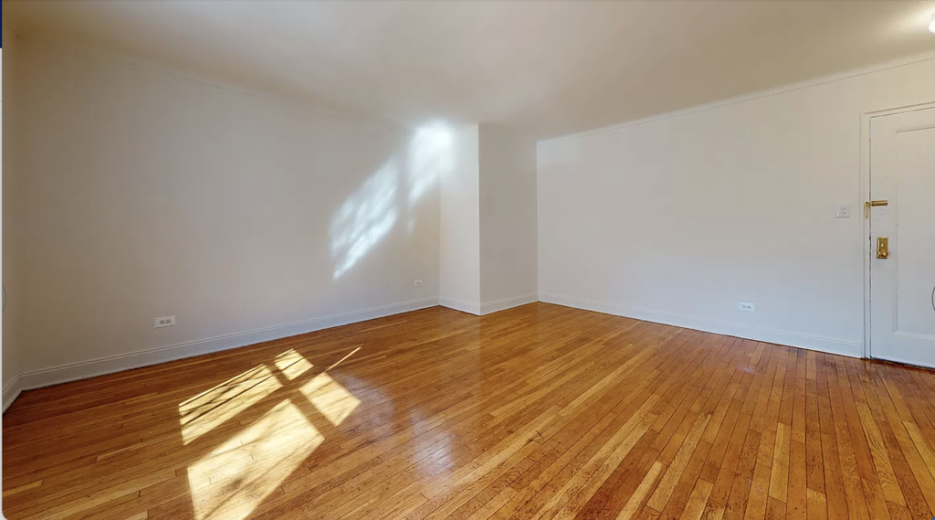 2611 West 2nd Street - Photo 3