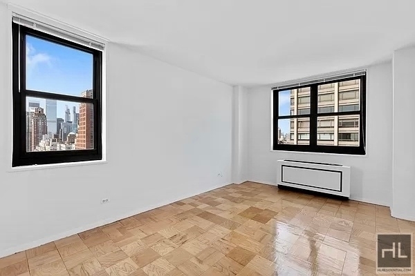 East 72nd Street - Photo 3