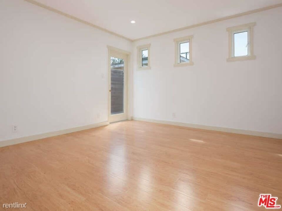 12700 Dewey St - Photo 1