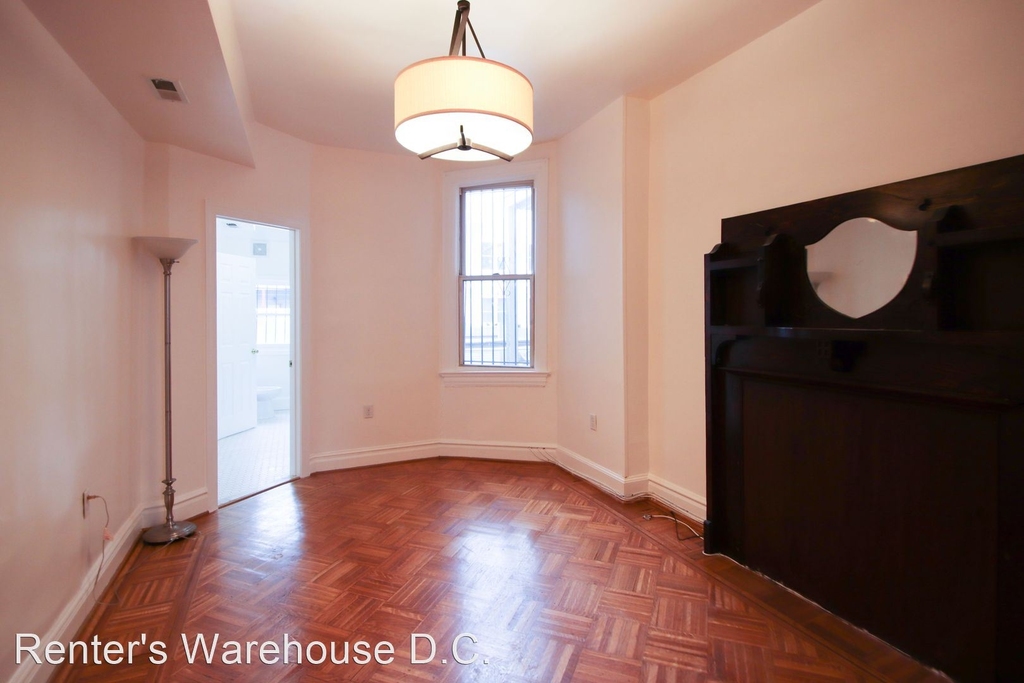 1341 Newton St Nw #1 - Photo 11