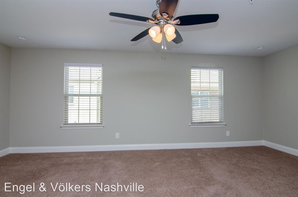 1626 Shadow Green Drive - Photo 12