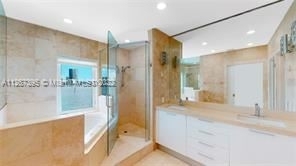 3943 Ne 171st St # 1b - Photo 9