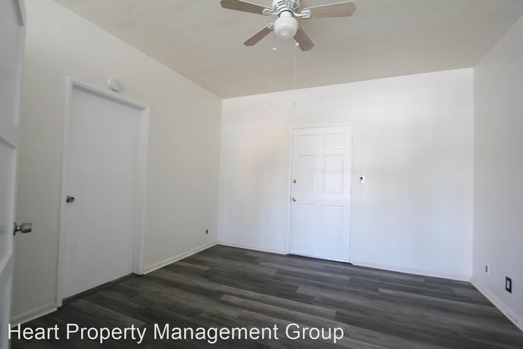 2292 Long Beach Blvd - Photo 12