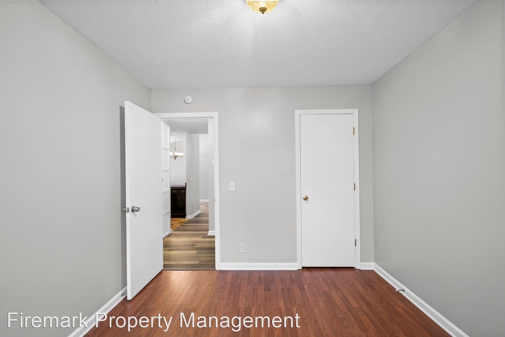 5620 Royal Court - Photo 16