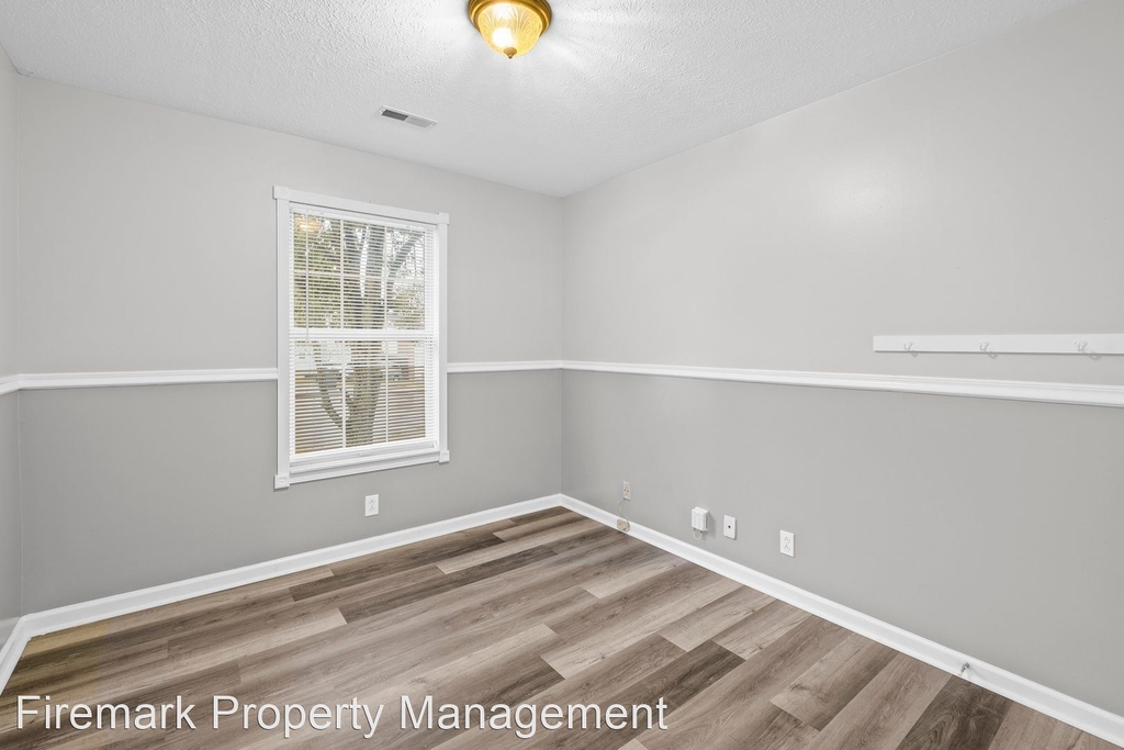 5620 Royal Court - Photo 13